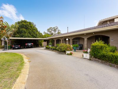 8 Mckenize Grove, Kelmscott