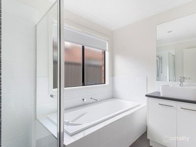 30 Jupiter Crescent, Cranbourne West