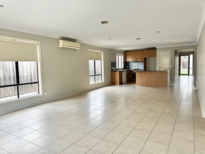 29 Phillip Drive, Wyndham Vale