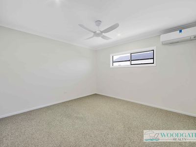2 Oystercatcher Street, Woodgate