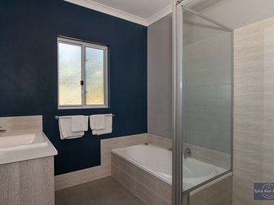 175 Peace Street, Shadforth