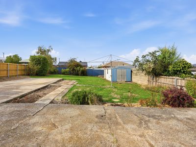 4 Walkers Avenue, Newnham