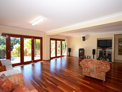 38 KARRASCHS ROAD, Dundowran