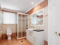 360 London Road, Belmont