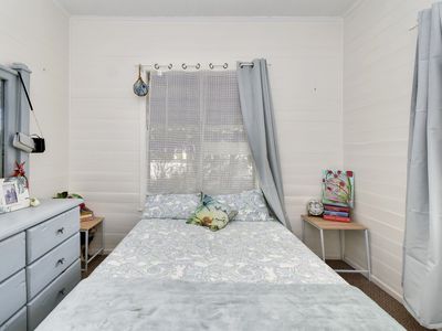 76 Cassowary Street, Longreach