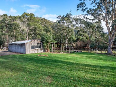 1 Field Road, Lonnavale