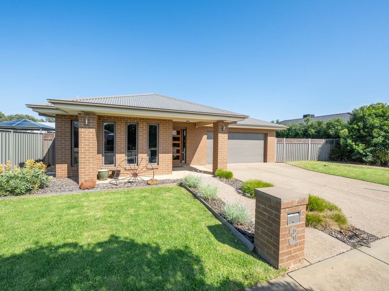 3 Killarney Crescent , Tatura