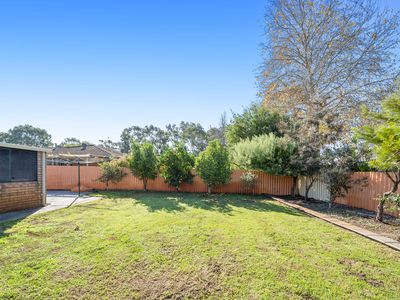 6 Lessing Place, South Lake