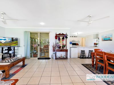 10 LORIKEET AVENUE, Woodgate