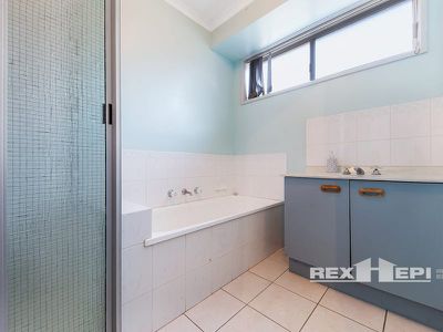 42 Narellan Drive, Hampton Park