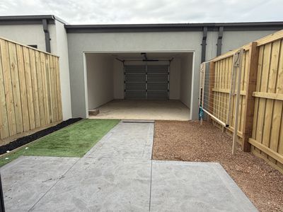 52 Timetable Street, Mambourin