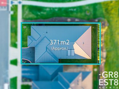 17 Chesney Rise, Officer