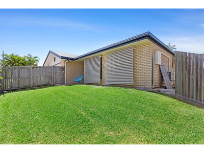 10 Booth Court, Cooee Bay