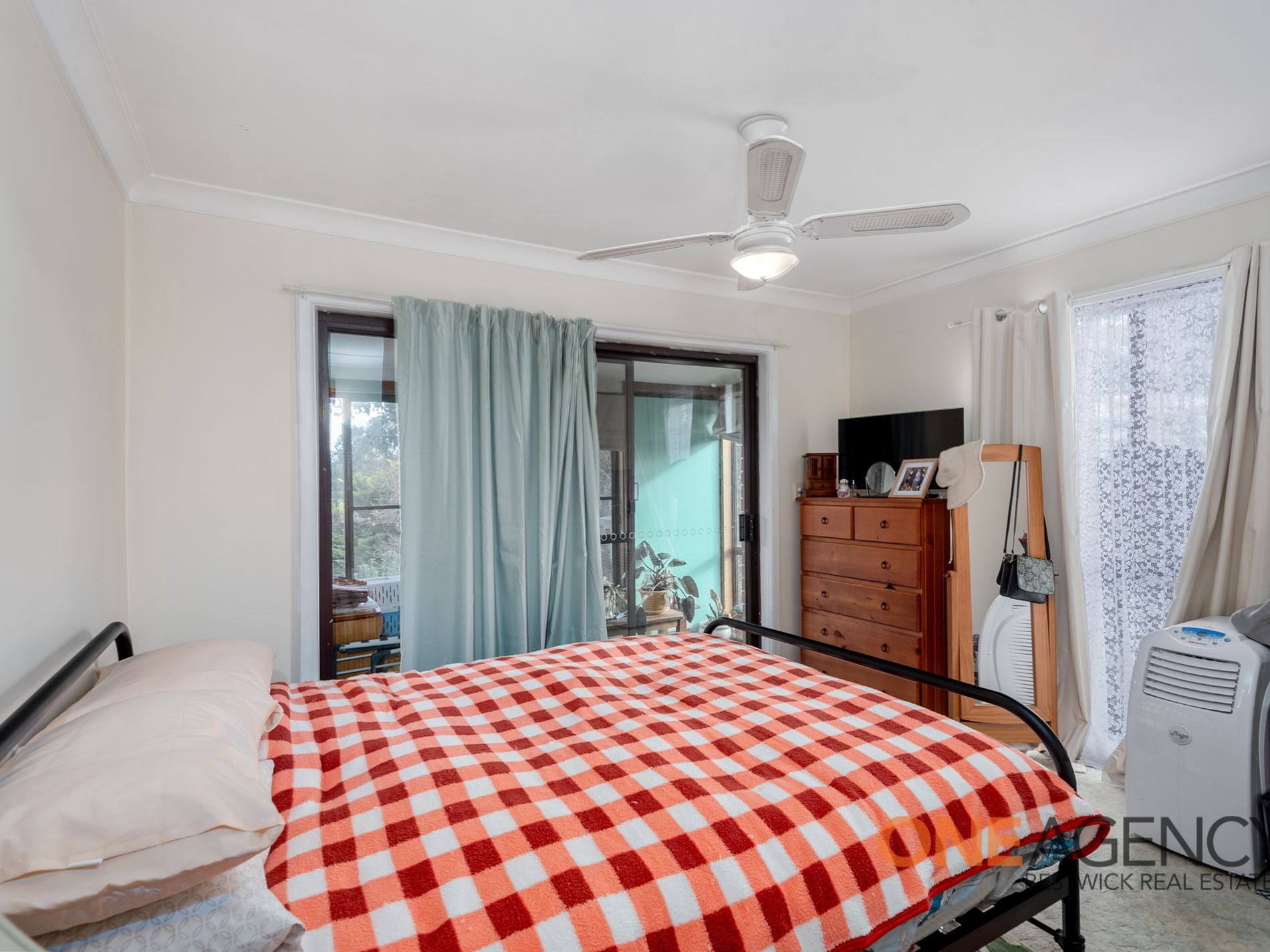 6 Bassett Drive, West Bathurst