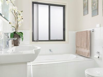 151B Wyndarra Way, Koonawarra