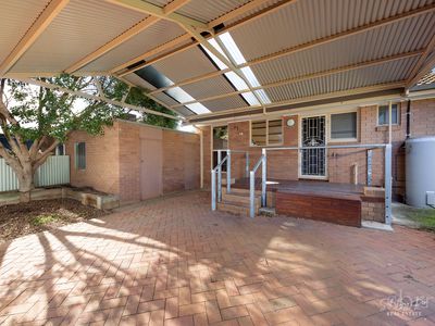 2 / 108 HUONS HILL ROAD, Wodonga