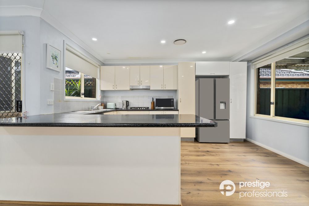 10 Torrens Court, Wattle Grove