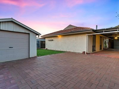 15 Allan Place, Reynella