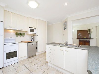 27 Kiewa Drive, Loganholme