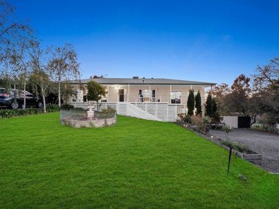 8 Stanhill Drive, Cranbourne South