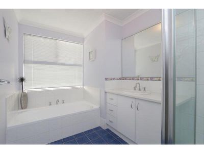 34 Barfield Road, Hammond Park