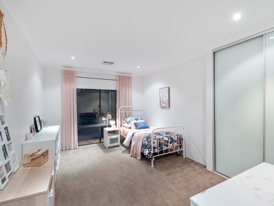 2 Waterview Parade, Southern River