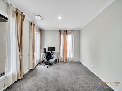 17 Lindberg Street, Manor Lakes