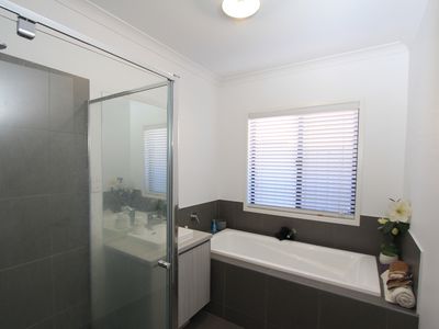 2 Forbes Court, North Bendigo