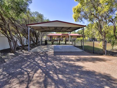 14B Lark Street, Longreach