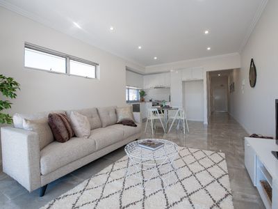 4/57 Coode Street, Bayswater