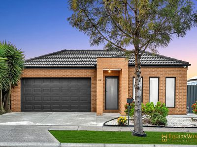 32 Brockwell Crescent, Manor Lakes