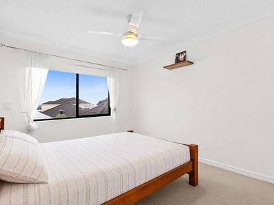 58 Lakeside Drive, Joondalup