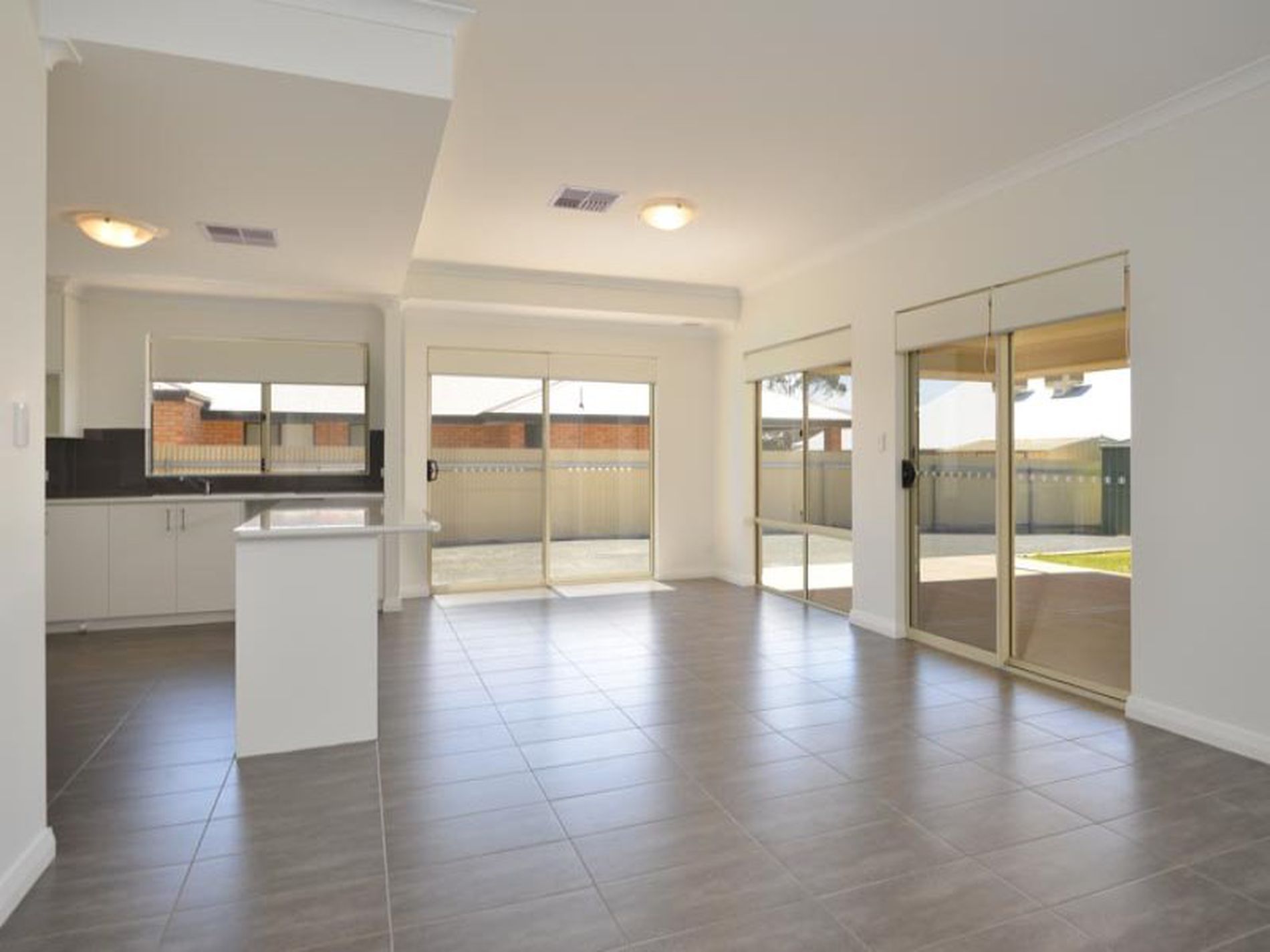 30 Tindals Crescent, Hannans