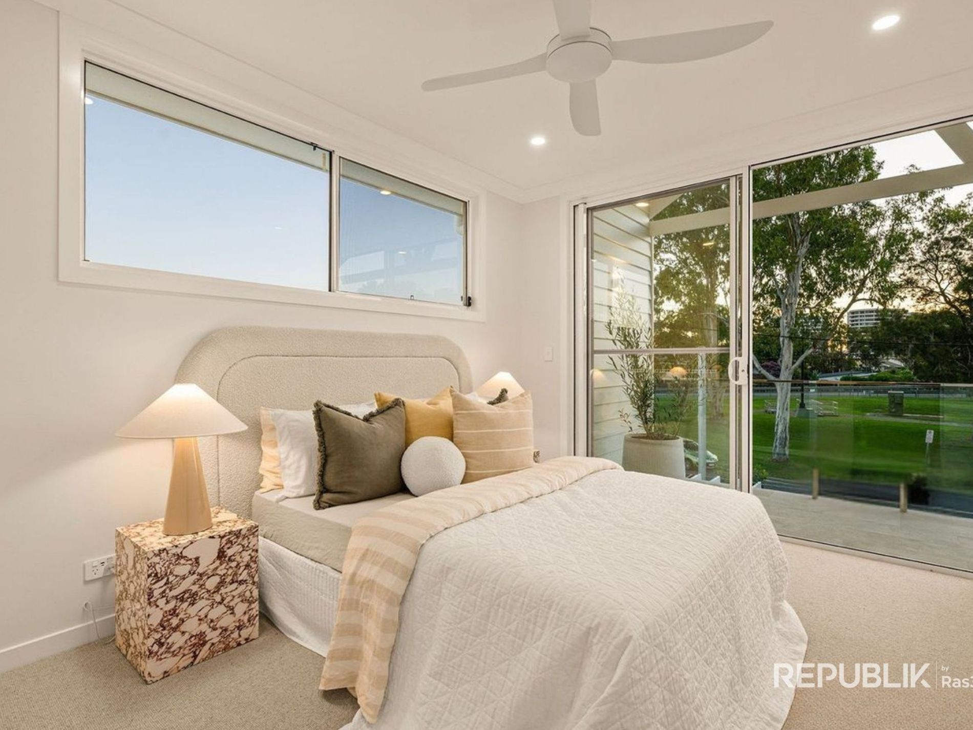 1 / 13 Perry Place, Biggera Waters