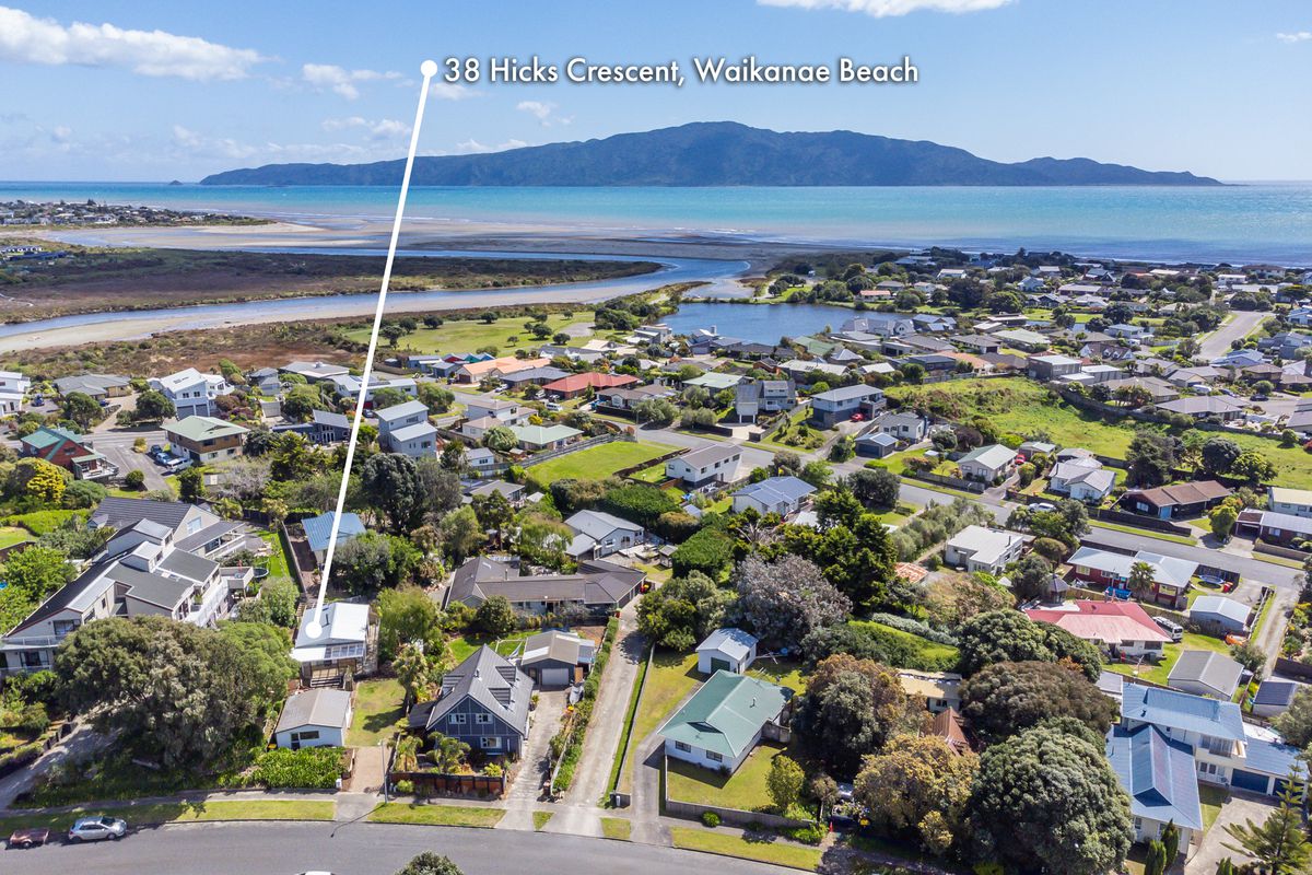 38 Hicks Crescent, Waikanae Beach