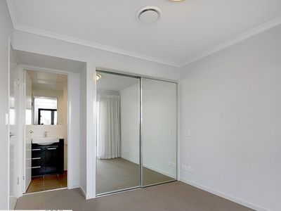 9 / 31 Elizabeth Street, Toowong