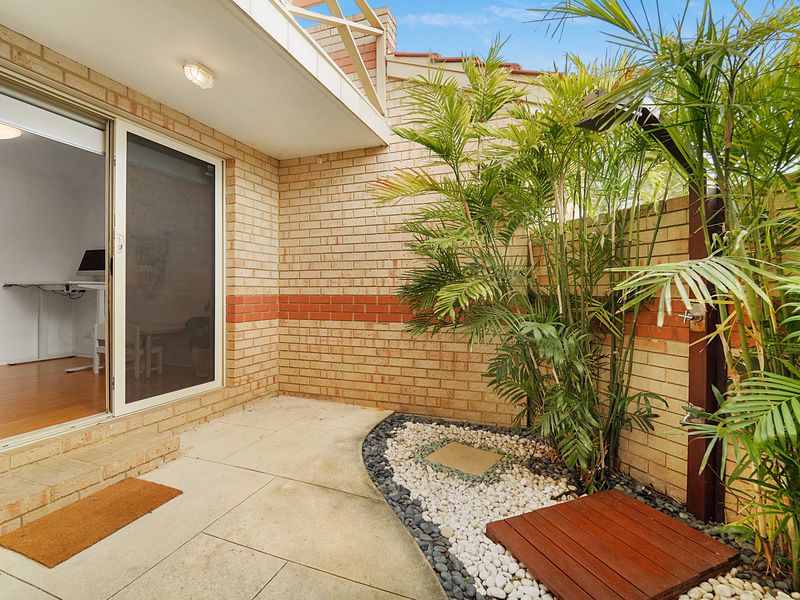 1 / 75 Dover Road, Scarborough