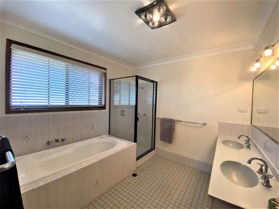 14 Mahala Court, Rochedale South