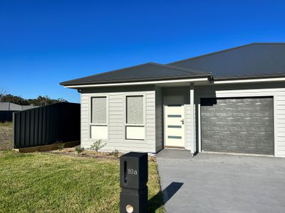 19A Lancing Avenue, Sussex Inlet