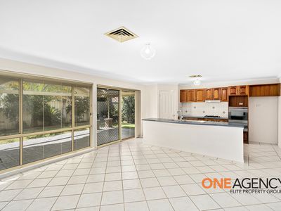 9 FLEET CRESCENT, Albion Park