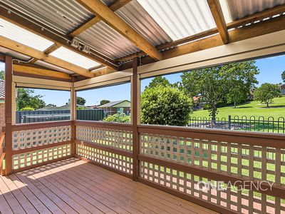 5 Ashmore Crescent, Kanahooka