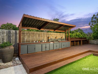 1 Wildflower Dr, Springfield Lakes