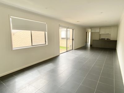 9 Gants Path, Wyndham Vale