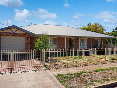 33 Gladstone Street, West Wyalong