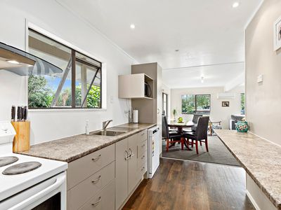 6 Te Moau Avenue, Parakai, Helensville