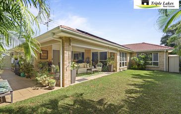 51 Tradewinds Avenue, Summerland Point