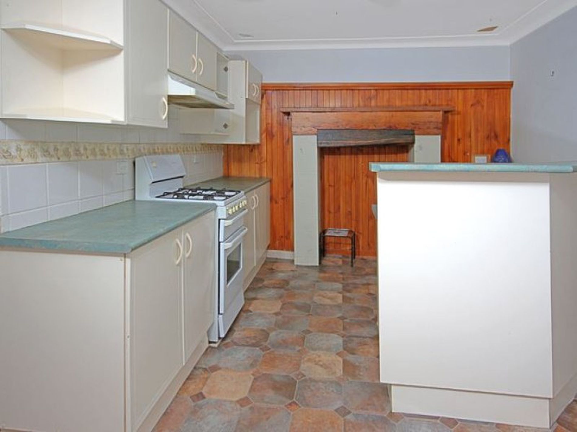 26 Princes Highway, Lake Tabourie