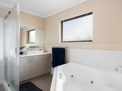 16 / 35 Premier Street, Hannans