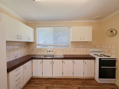 2 / 9  Chauvel Court, Boyne Island
