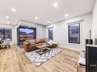 4 Chivers Crescent, Officer